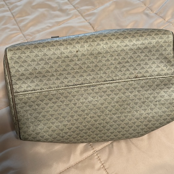 Liz Claiborne purse - Picture 3 of 5